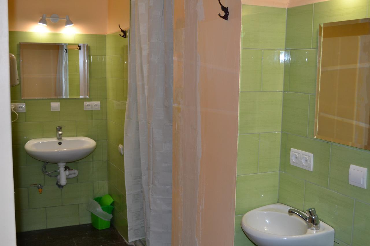Hostel Ok Hotel เคียฟ ภายนอก รูปภาพ