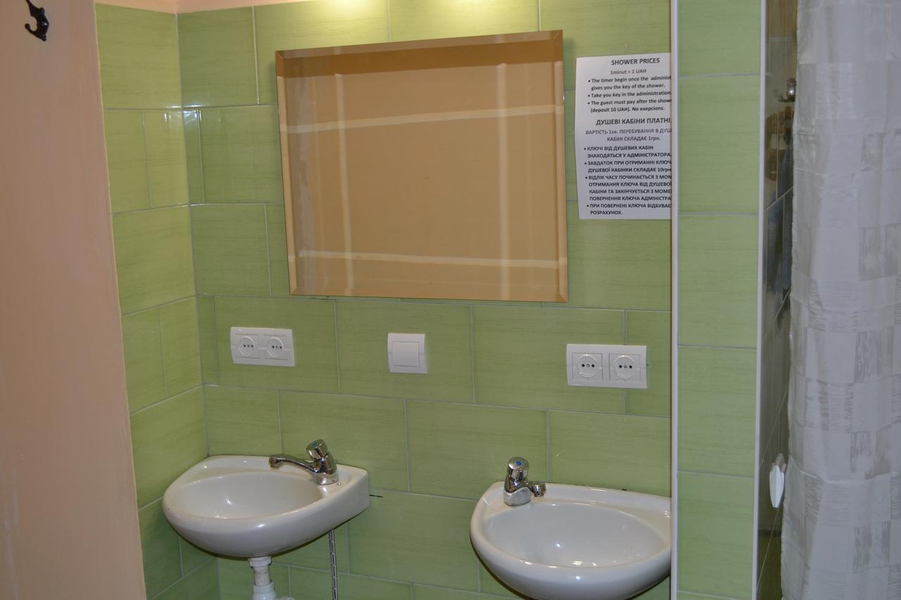Hostel Ok Hotel เคียฟ ภายนอก รูปภาพ